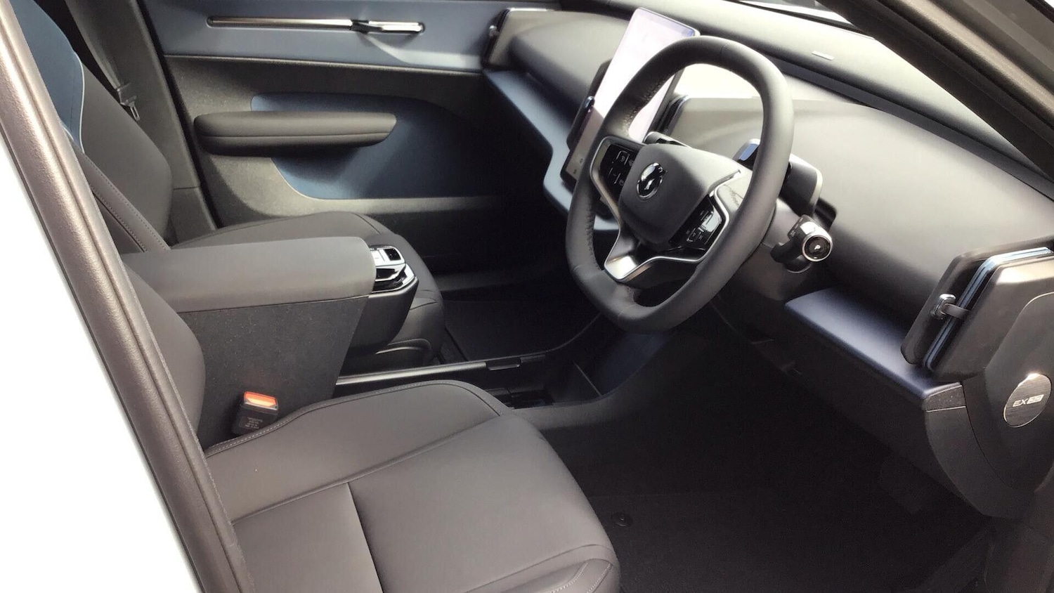 Used Volvo EX30 2025 for sale - 77066929: Photo 9
