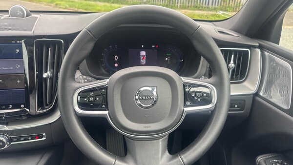 Used Volvo XC60 2024 for sale - 75634711: Photo 10