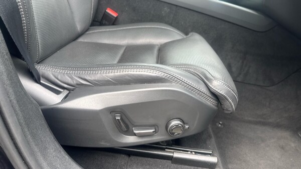 Used Volvo XC60 2024 for sale - 75634711: Photo 28