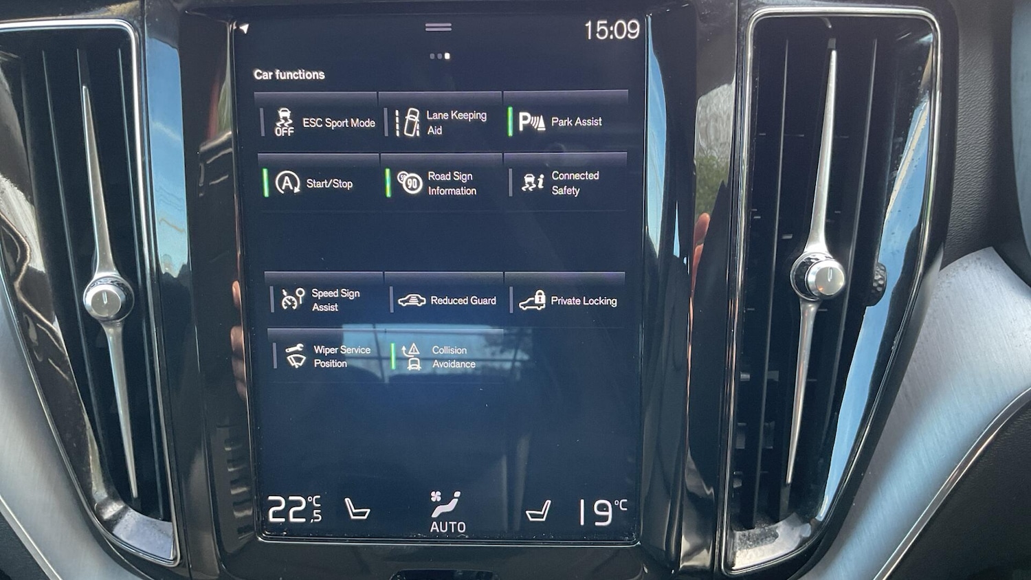 Used Volvo XC60 2018 for sale - 78156969: Photo 12