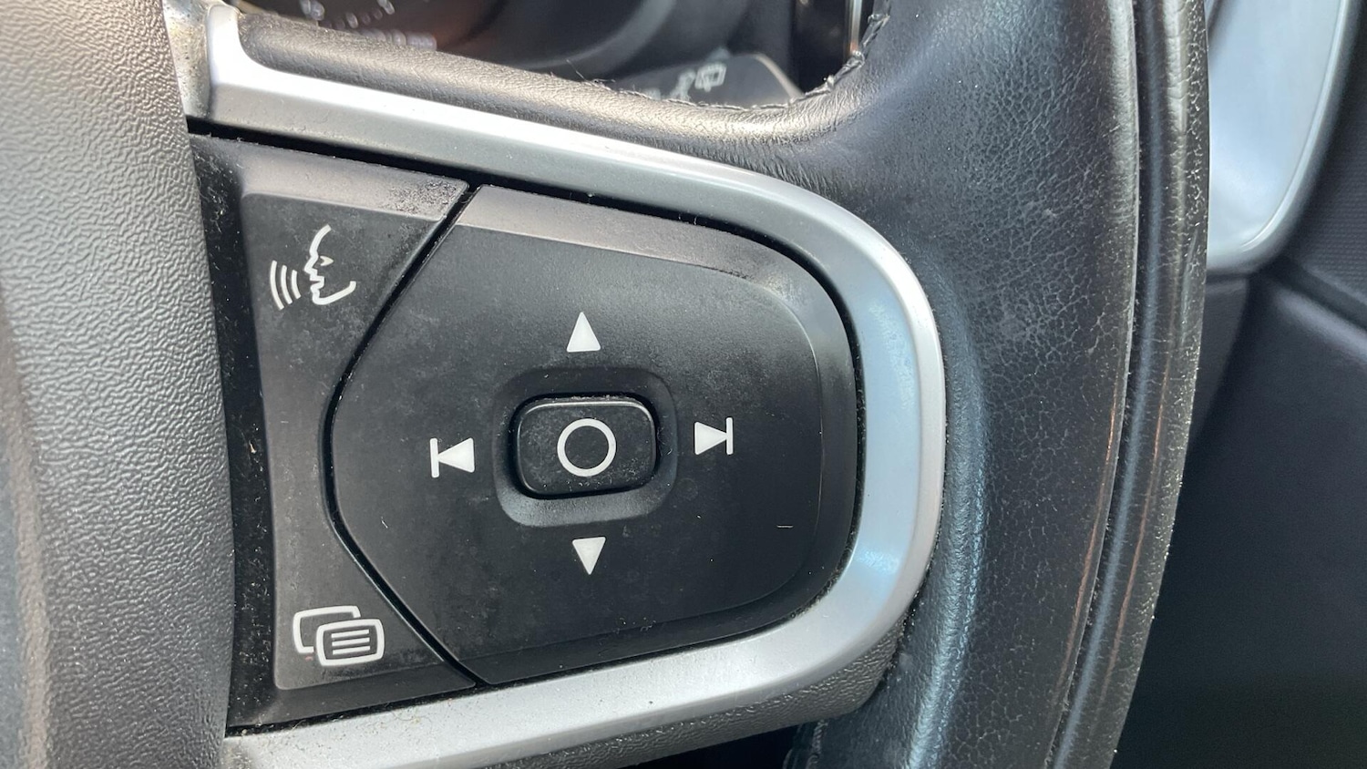 Used Volvo XC60 2018 for sale - 78156969: Photo 22