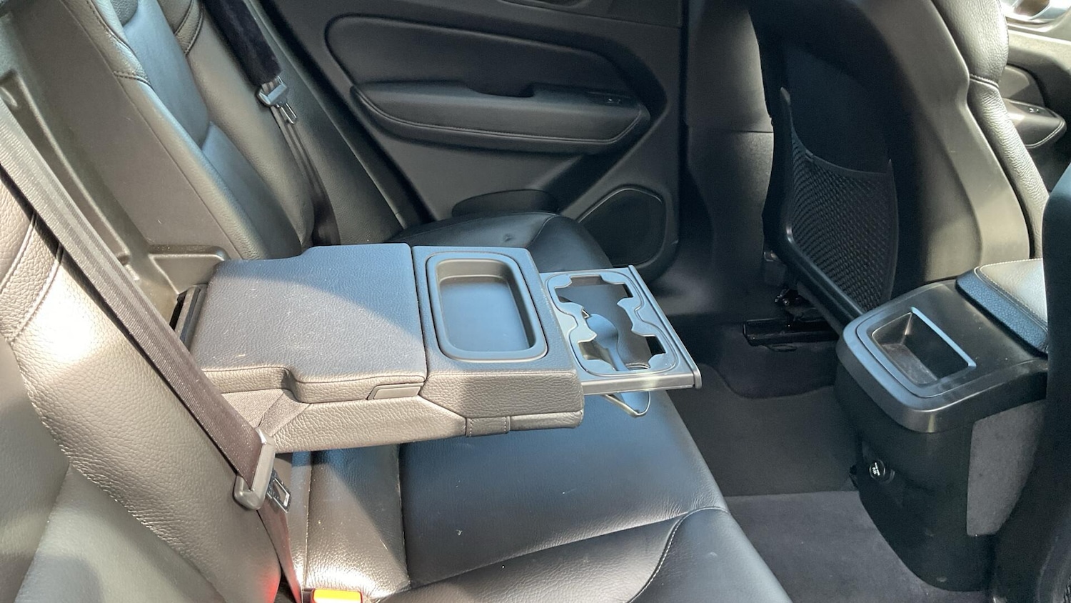 Used Volvo XC60 2018 for sale - 78156969: Photo 34