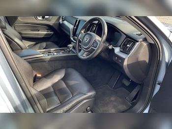 Used Volvo XC60 2018 for sale - 78156969: Photo