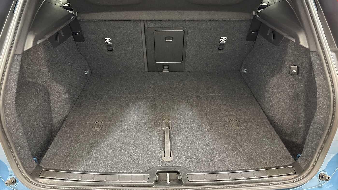 Used Volvo XC40 2025 for sale - 76512914: Photo 14