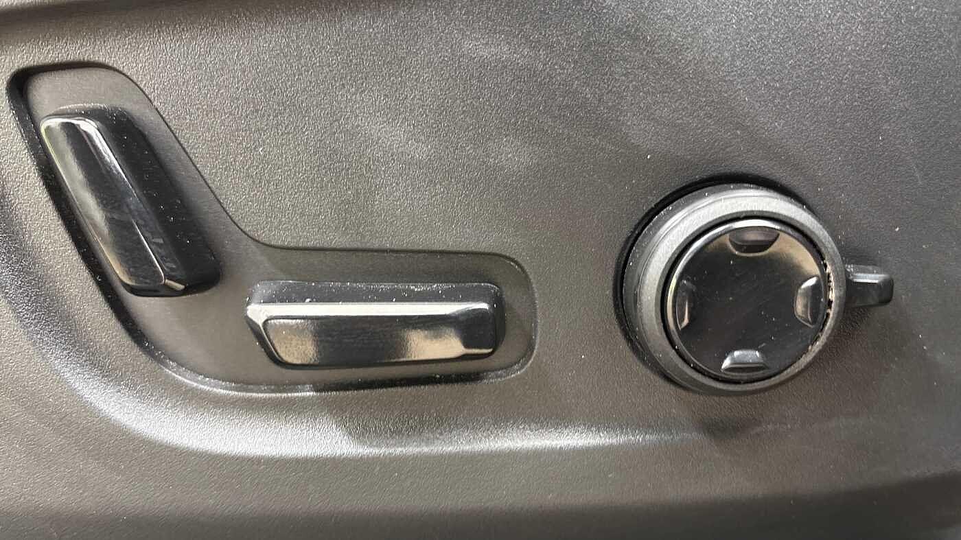 Used Volvo XC40 2025 for sale - 76512914: Photo 28