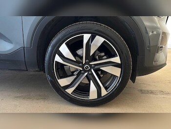 Used Volvo XC40 2025 for sale - 78561750: Photo
