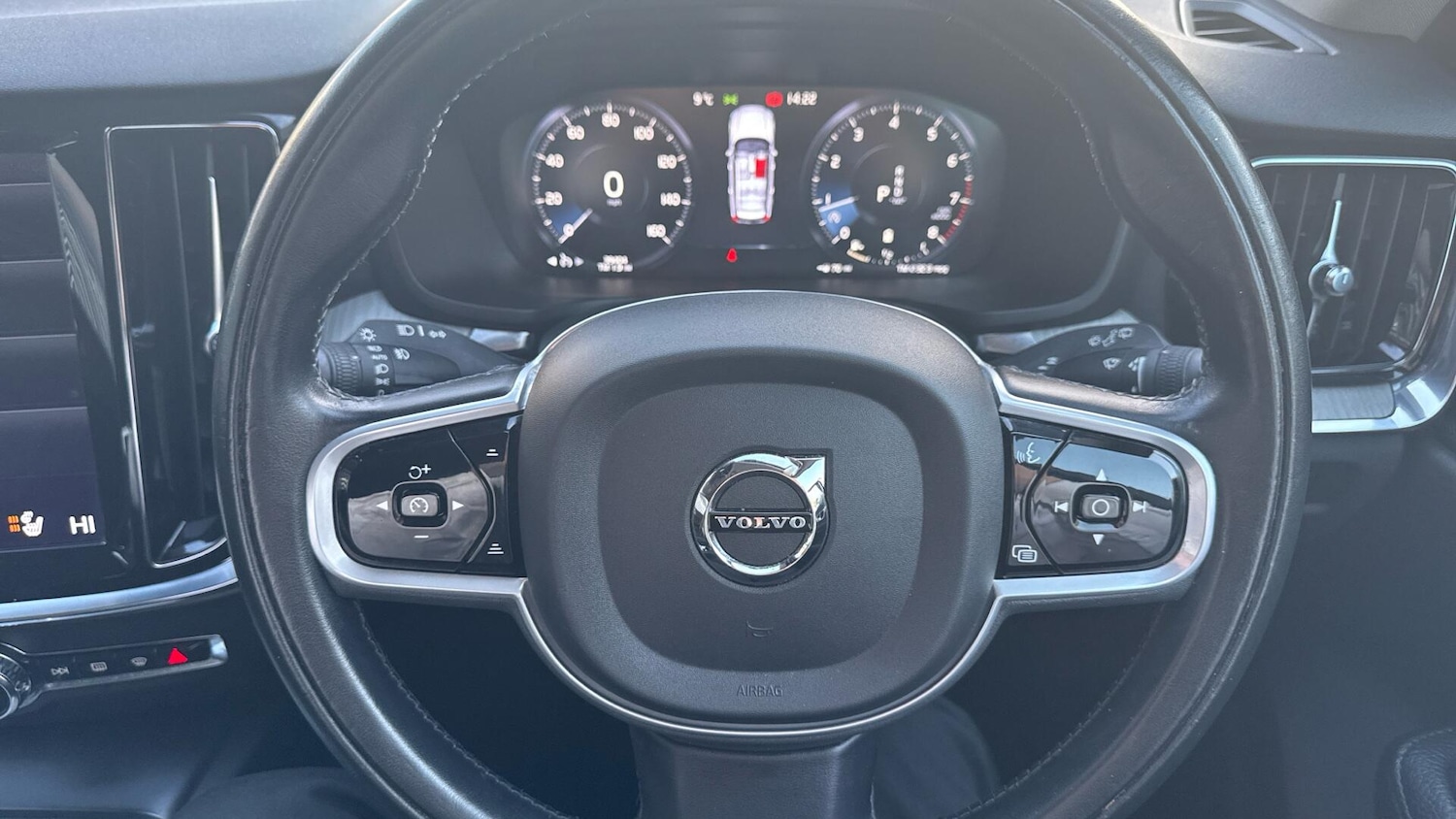 Used Volvo V60 Cross Country 2021 for sale - 76424287: Photo 10