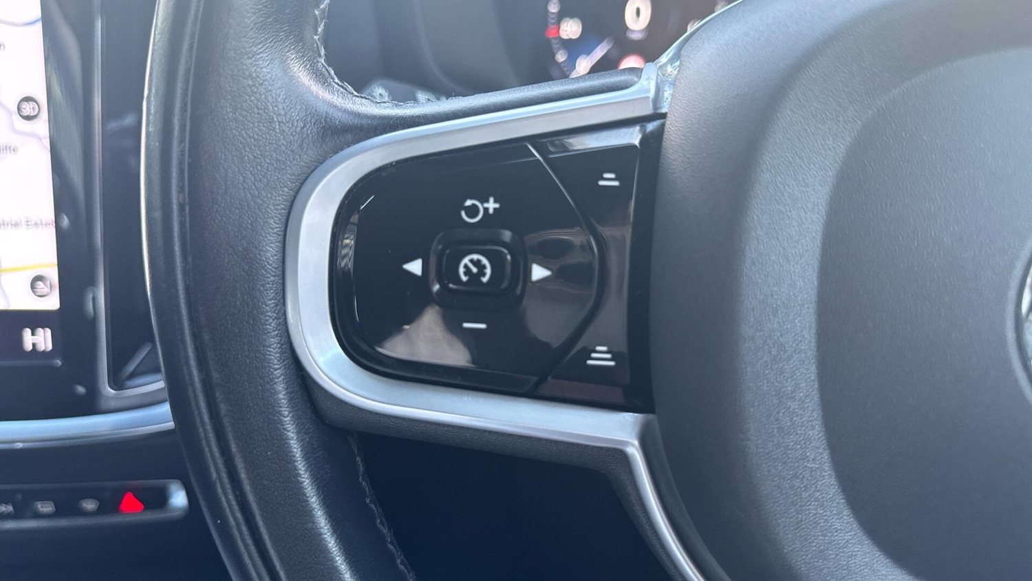 Used Volvo V60 Cross Country 2021 for sale - 76424287: Photo 19