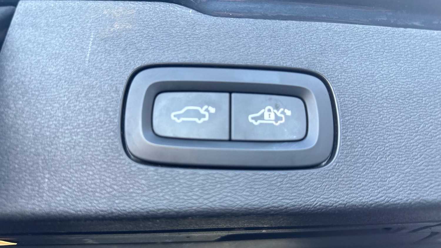 Used Volvo V60 Cross Country 2021 for sale - 76424287: Photo 29