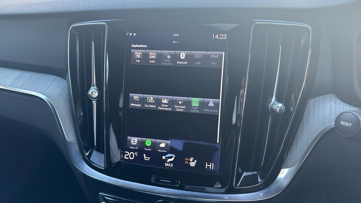 Used Volvo V60 Cross Country 2021 for sale - 76424287: Photo 35