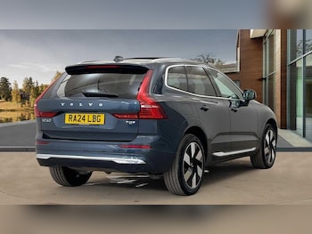 Used Volvo XC60 2024 for sale - 75647354: Photo