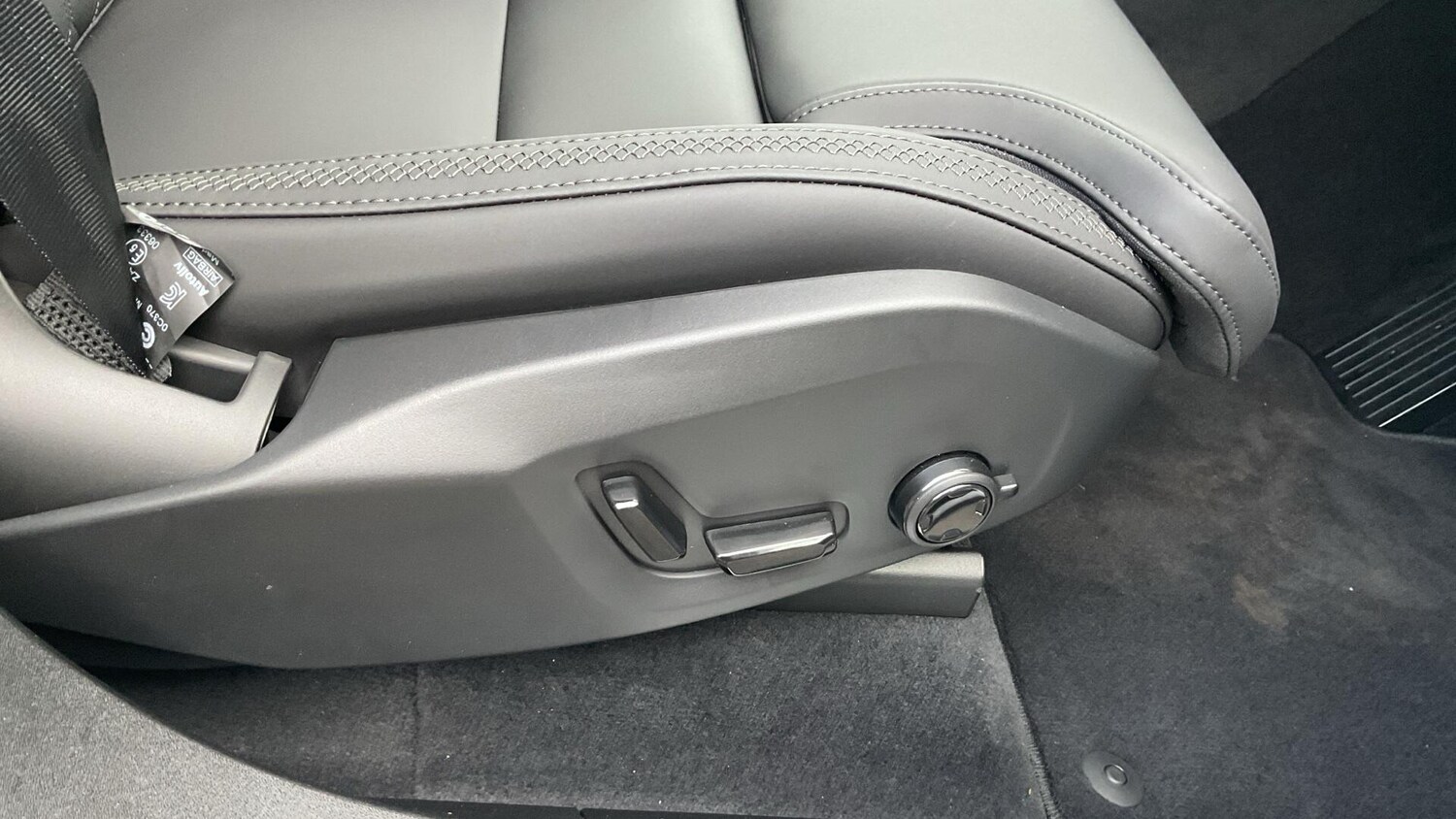 Used Volvo XC90 2025 for sale - 76175010: Photo 30