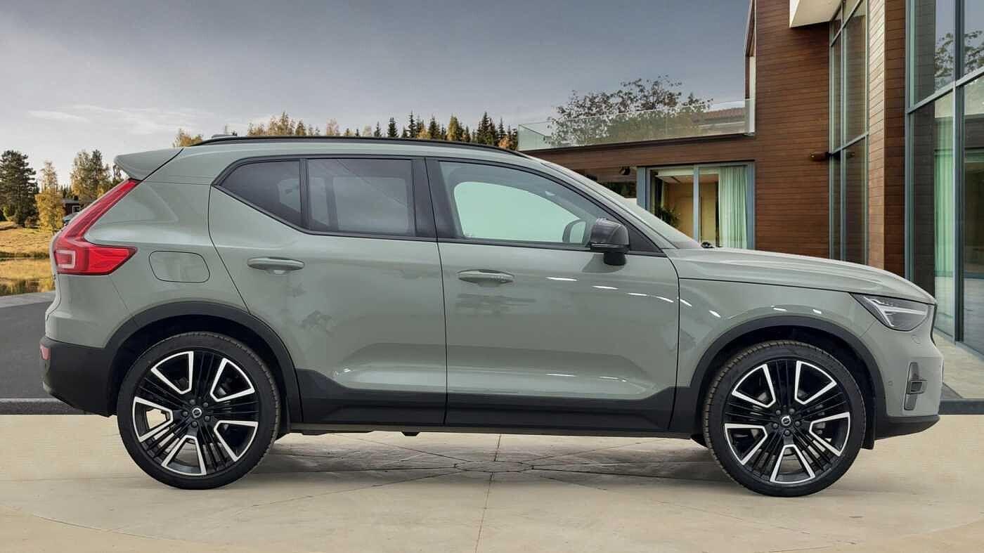 Used Volvo XC40 2024 for sale - 76512366: Photo 2
