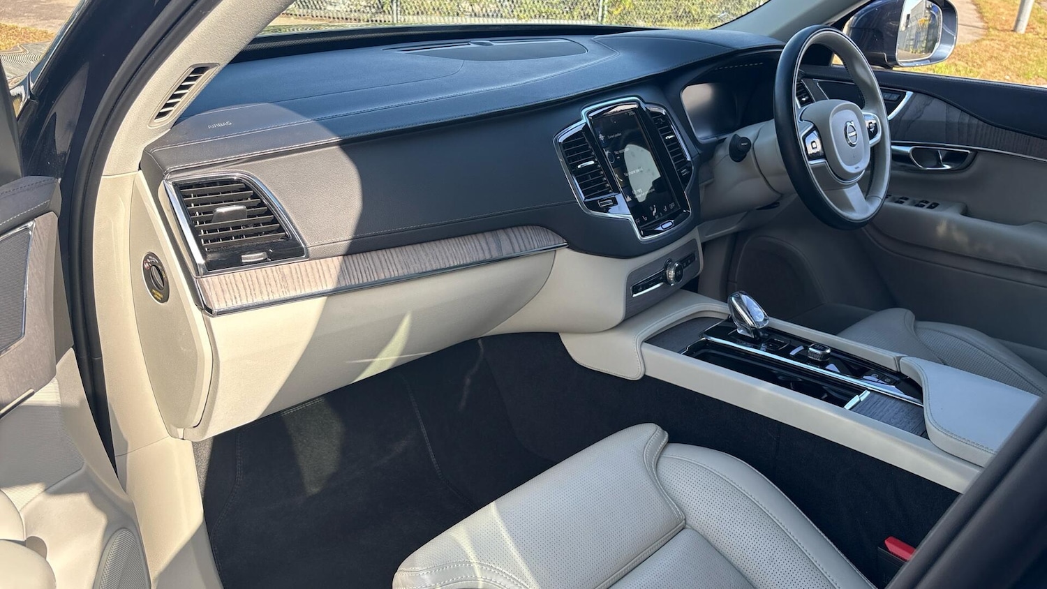 Used Volvo XC90 for sale - 76094228: Photo 19