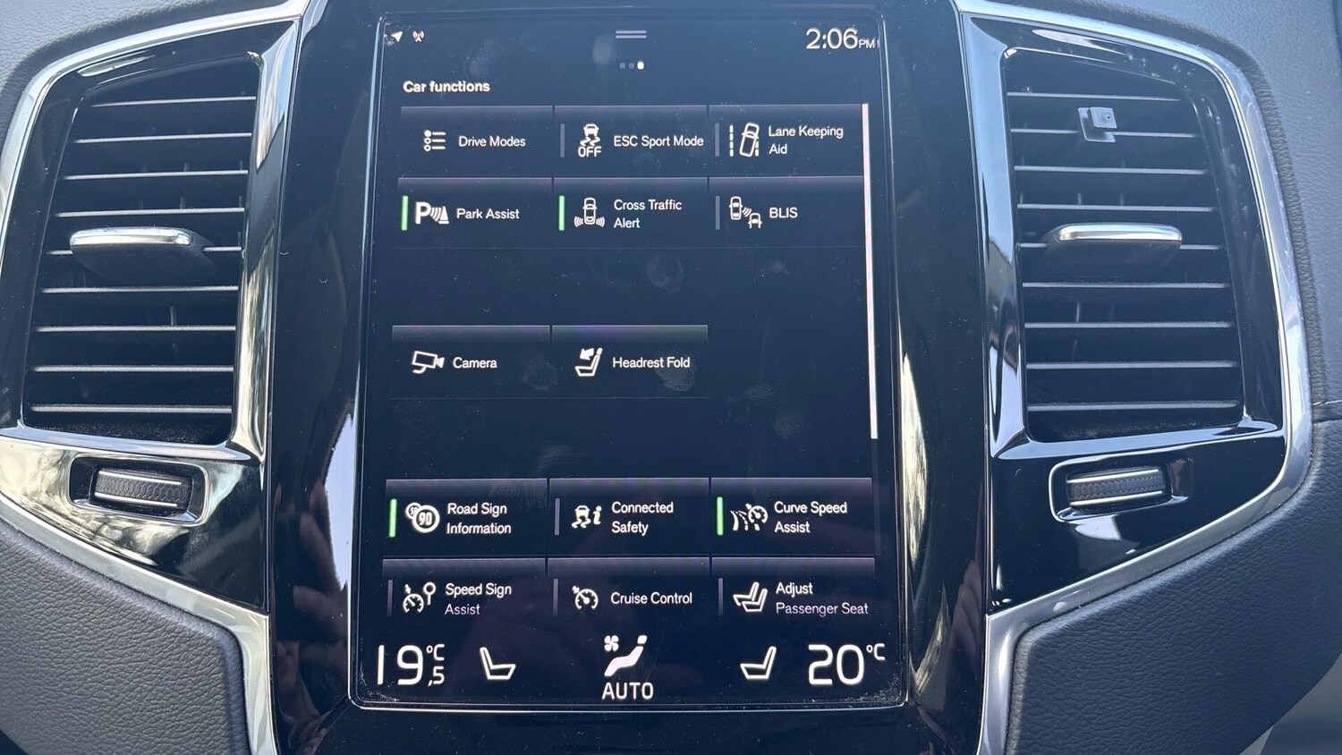 Used Volvo XC90 for sale - 76094228: Photo 26