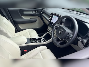 Used Volvo XC40 2023 for sale - 79317273: Photo