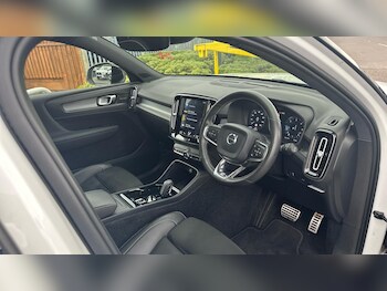 Used Volvo XC40 2018 for sale - 78362713: Photo