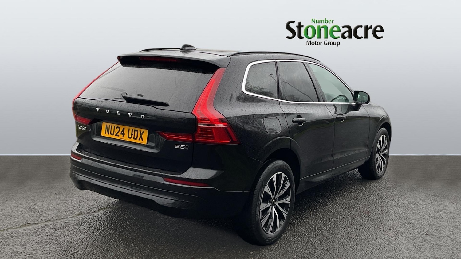 Used Volvo XC60 2024 for sale - 77696118: Photo 2