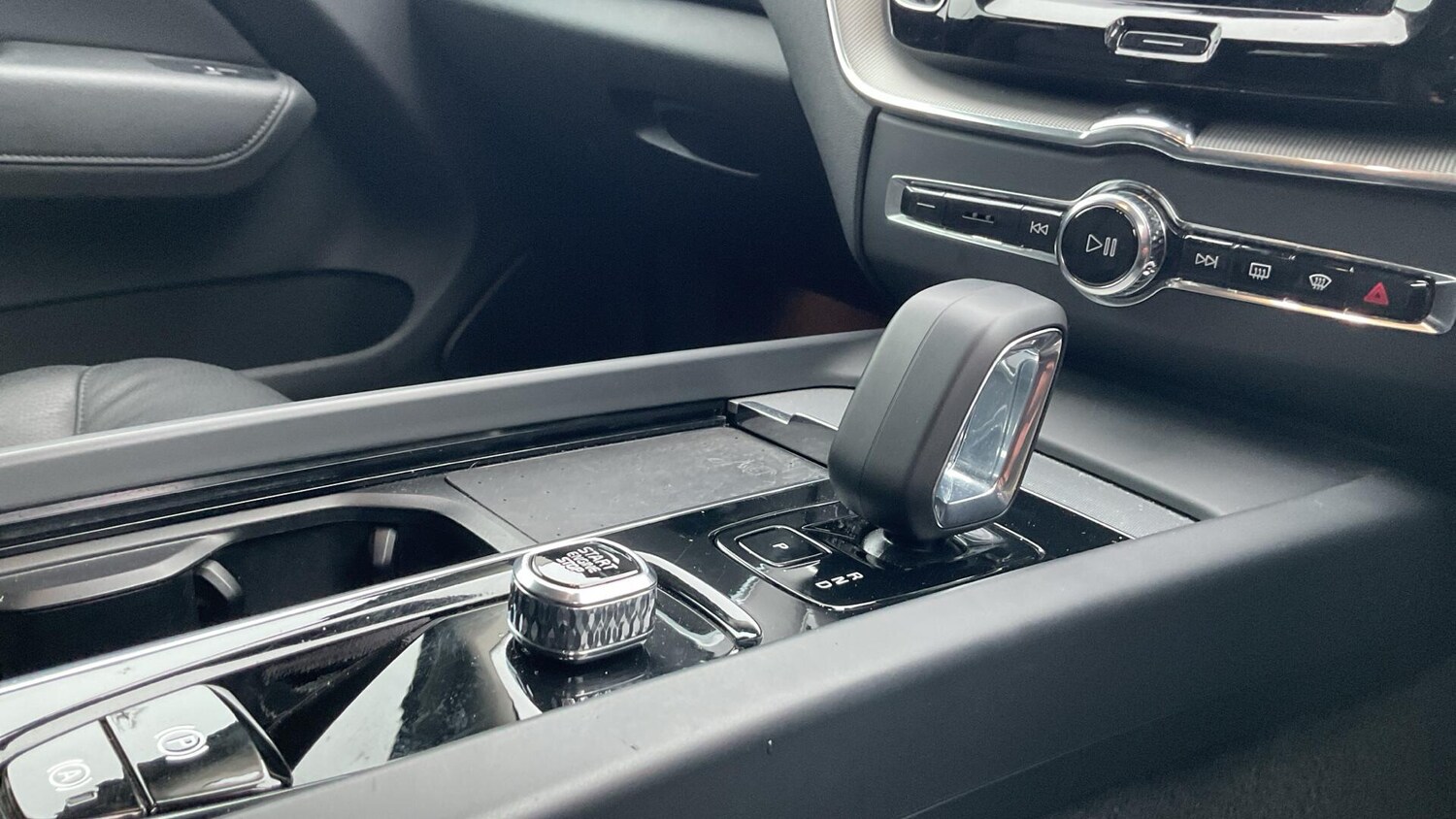 Used Volvo XC60 2024 for sale - 77696118: Photo 26