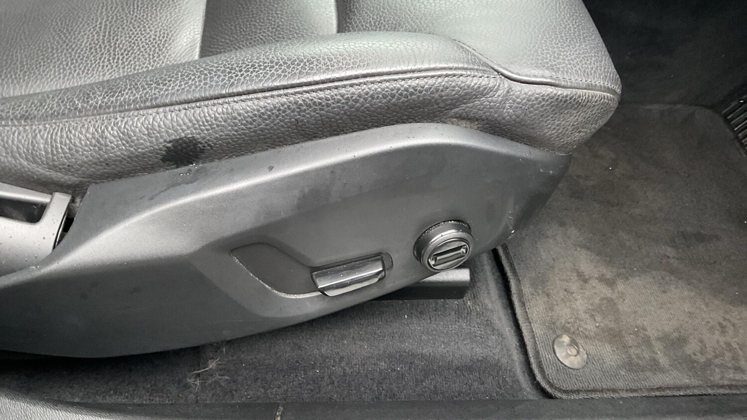 Used Volvo XC60 2024 for sale - 77696118: Photo 30