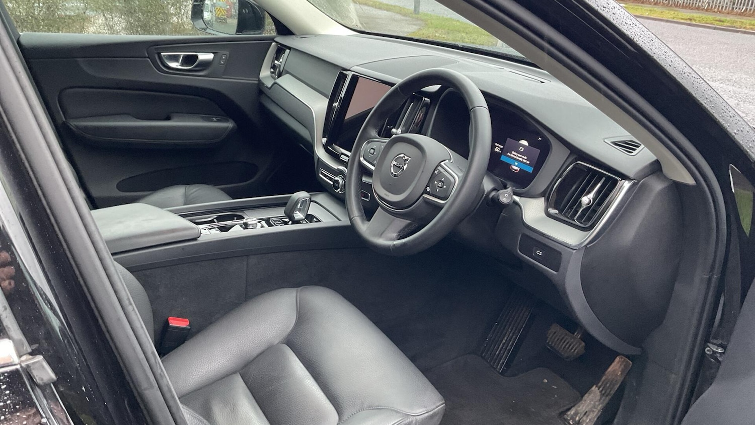 Used Volvo XC60 2024 for sale - 77696118: Photo 4