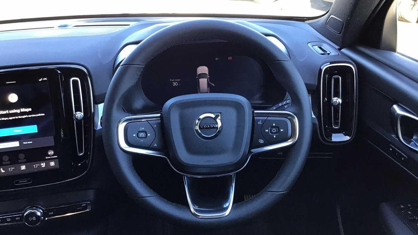 Used Volvo XC40 2025 for sale - 76158490: Photo 8