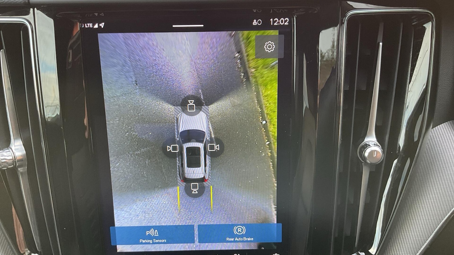 Used Volvo XC60 2023 for sale - 77238232: Photo 19