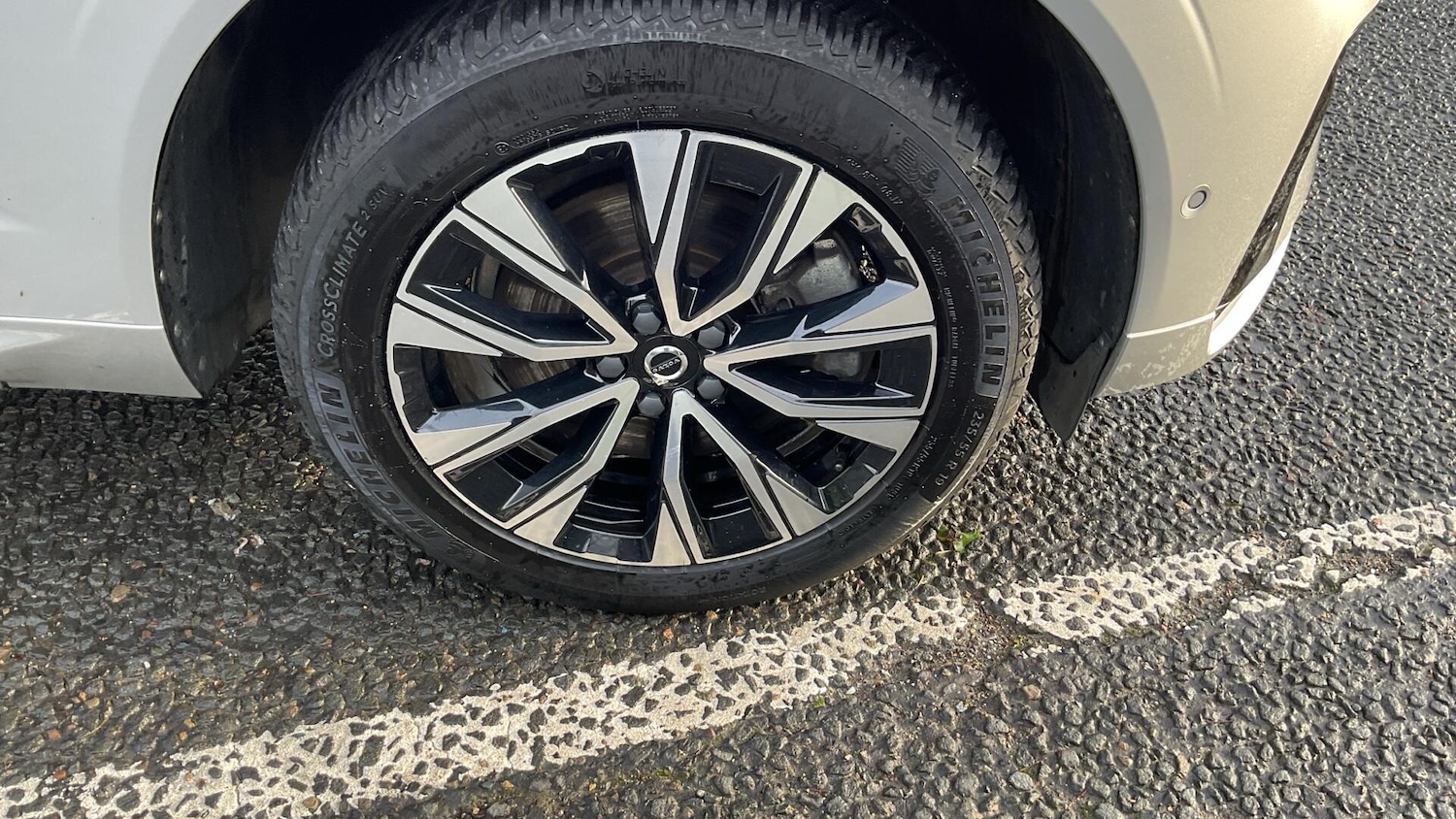 Used Volvo XC60 2023 for sale - 77238232: Photo 36