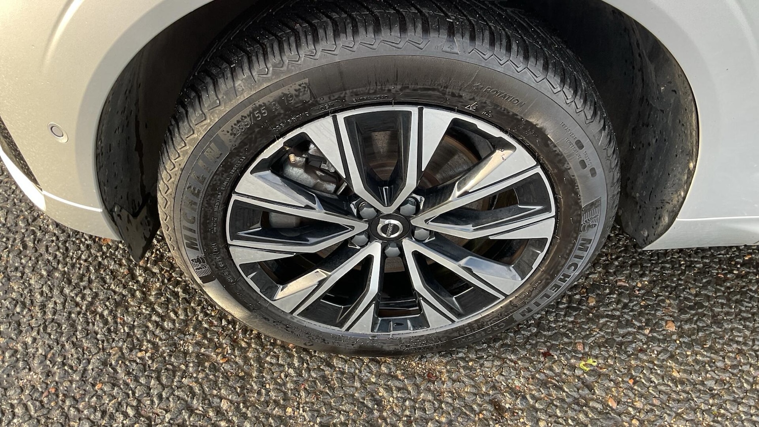 Used Volvo XC60 2023 for sale - 77238232: Photo 37