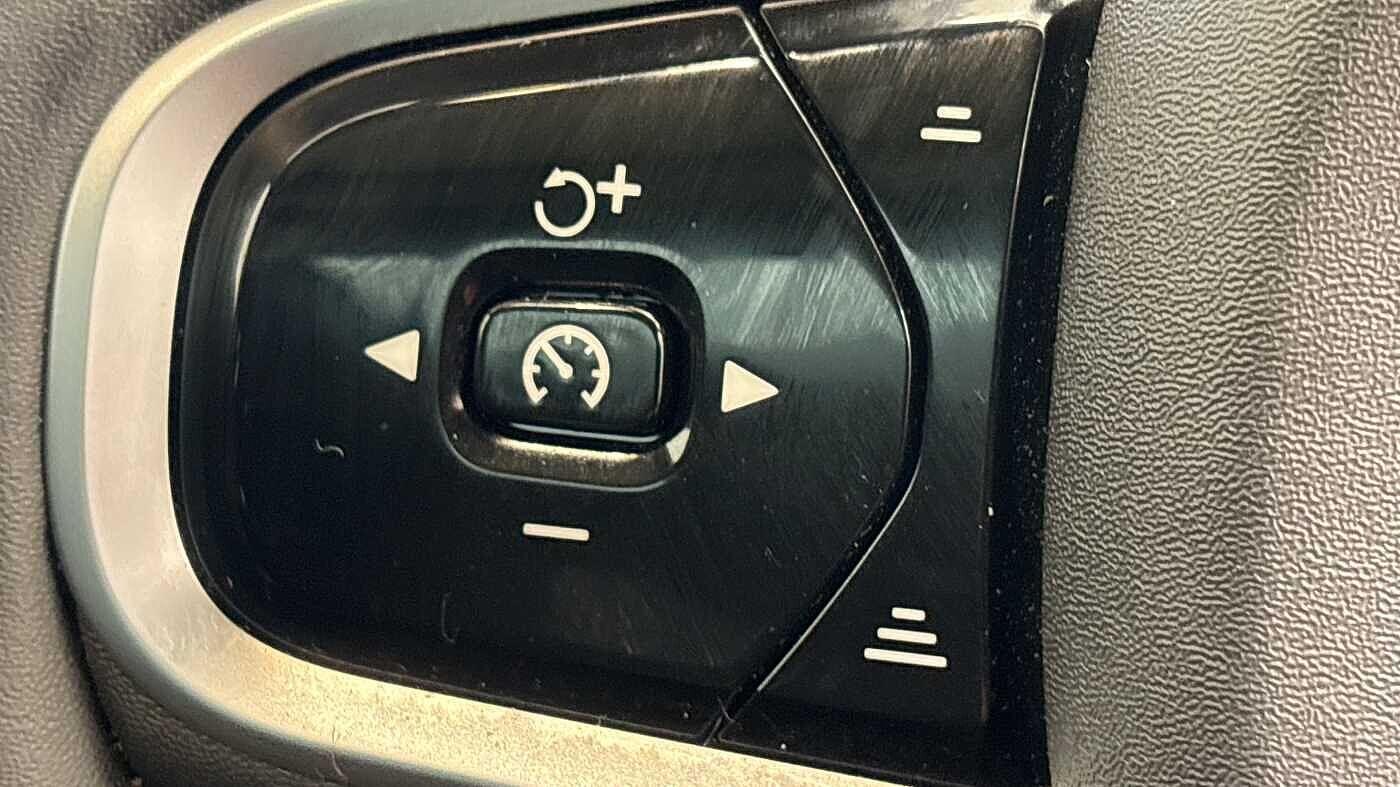 Used Volvo XC90 for sale - 77807819: Photo 31