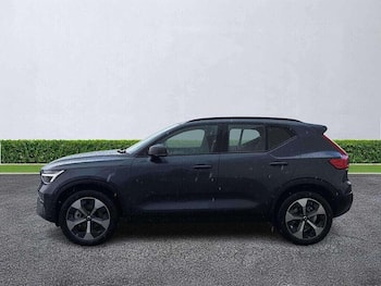 Used Volvo XC40 2026 for sale - 79669492: Photo