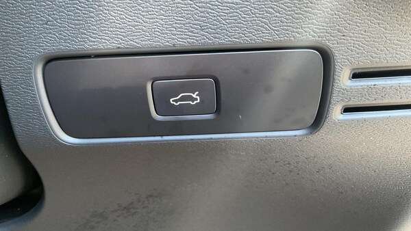 Used Volvo XC40 2024 for sale - 75450032: Photo 35