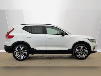 Used Volvo XC40 2025 for sale - 78759760: Photo
