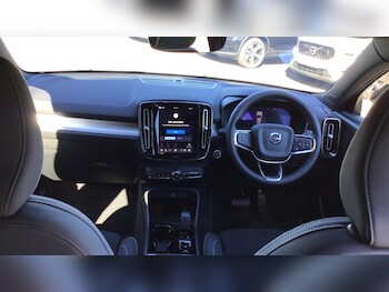 Used Volvo XC40 2025 for sale - 76584318: Photo