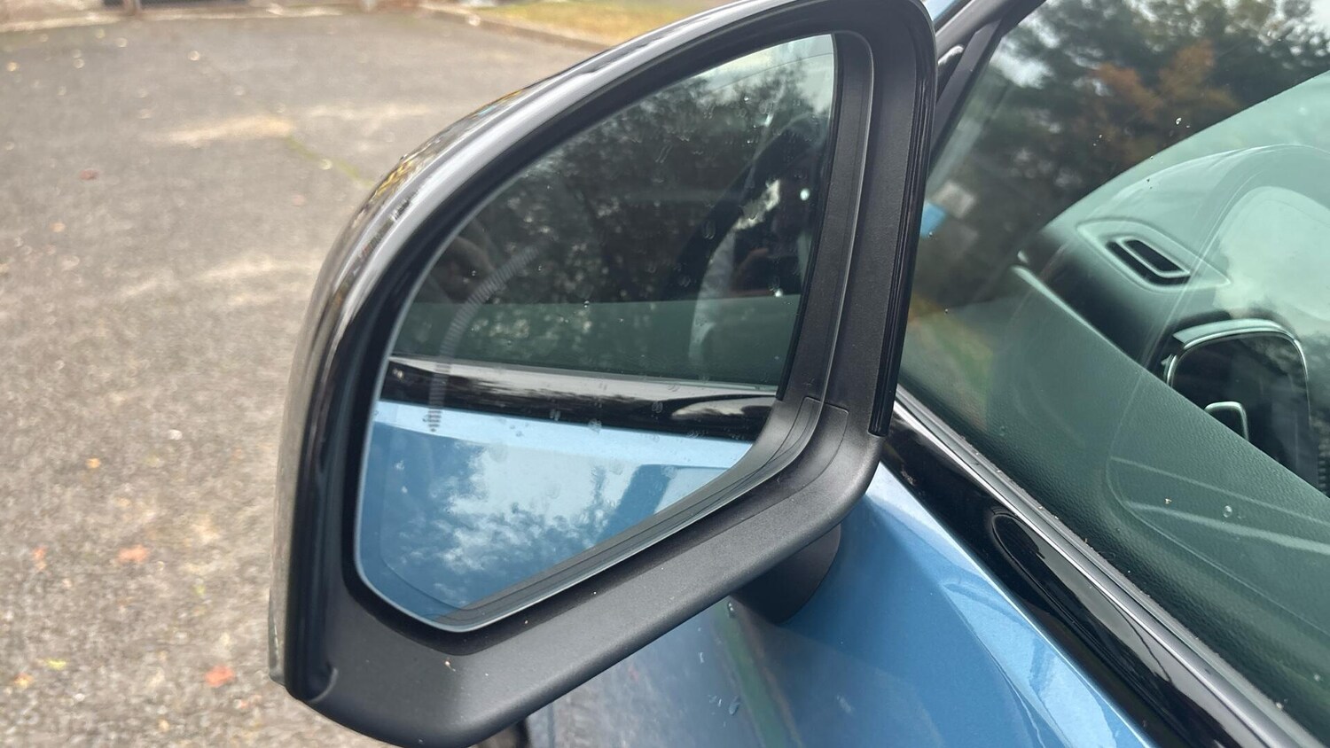 Used Volvo XC40 2025 for sale - 76336296: Photo 19