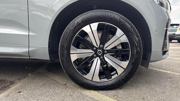 Used Volvo XC60 2023 for sale - 76151694: Photo 9