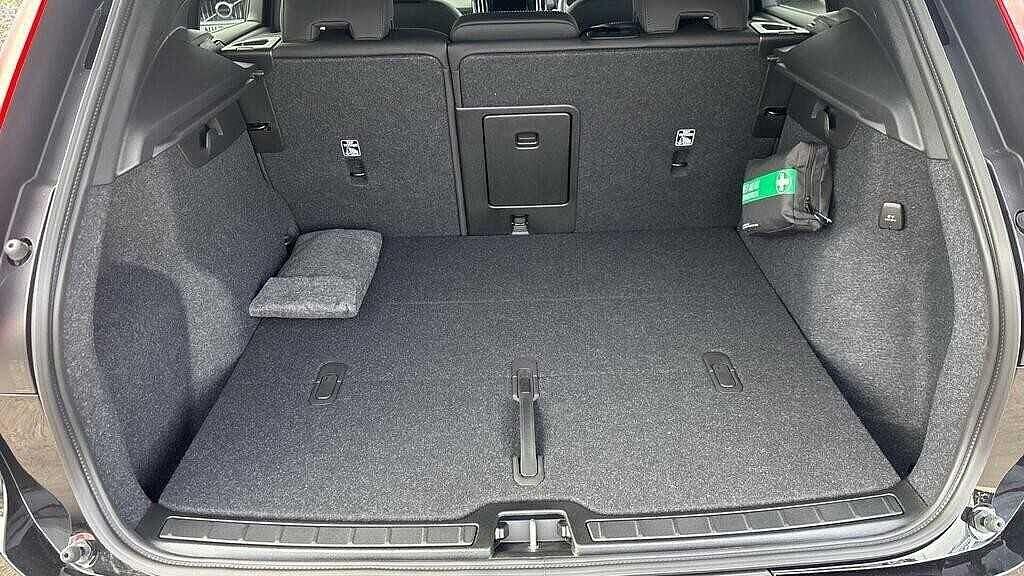 Used Volvo XC40 2025 for sale - 77155259: Photo 24