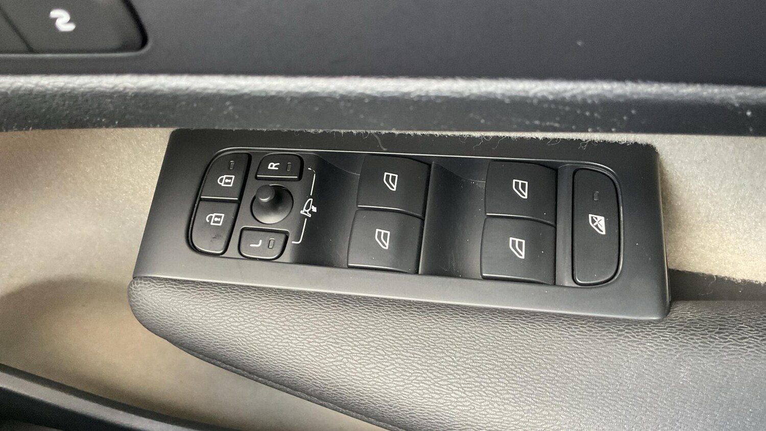 Used Volvo XC40 for sale - 77824514: Photo 24