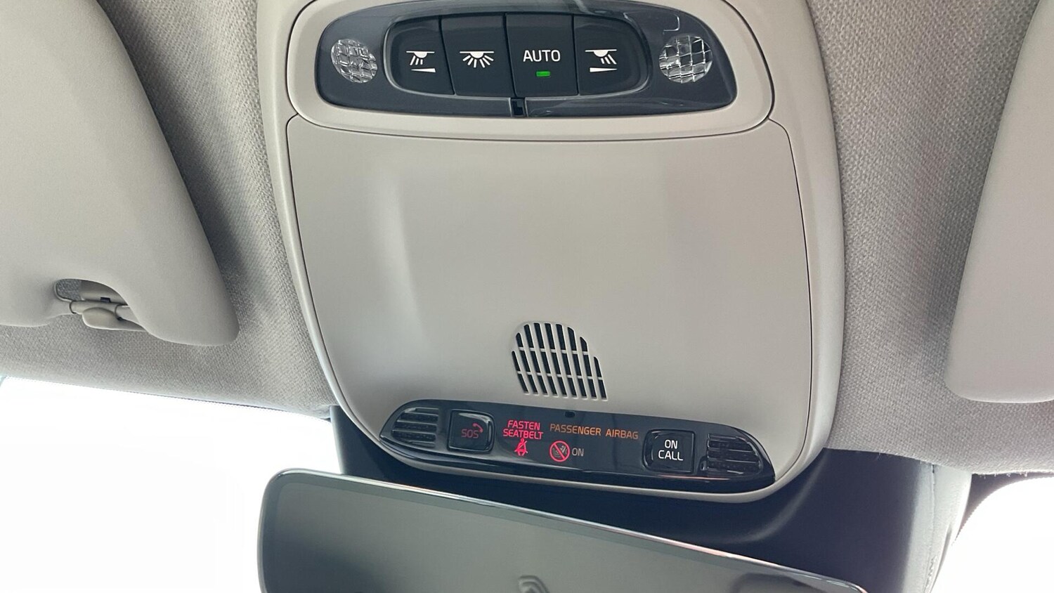 Used Volvo XC40 for sale - 77824514: Photo 28