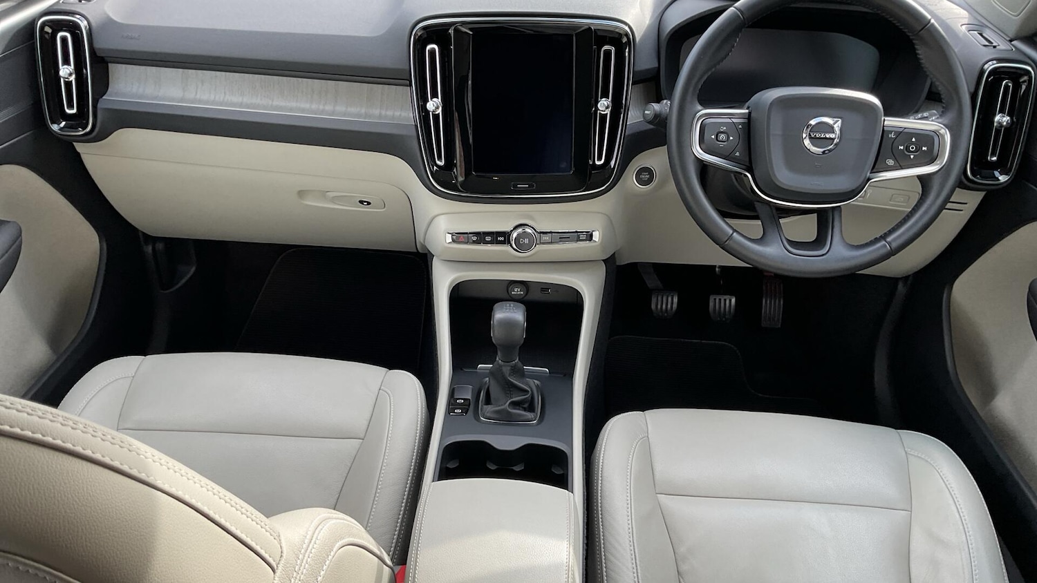 Used Volvo XC40 for sale - 77824514: Photo 5