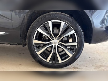 Used Volvo XC60 2025 for sale - 78361698: Photo