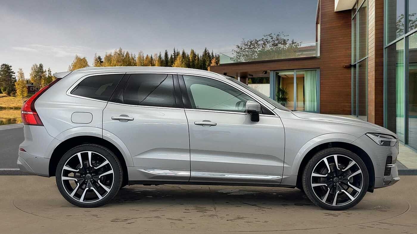 Used Volvo XC60 2025 for sale - 76512863: Photo 2