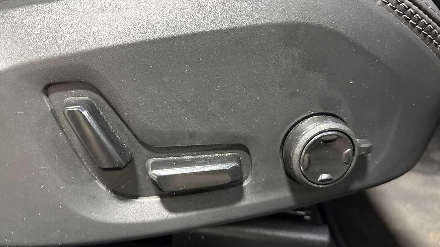 Used Volvo XC60 2025 for sale - 76512863: Photo 28