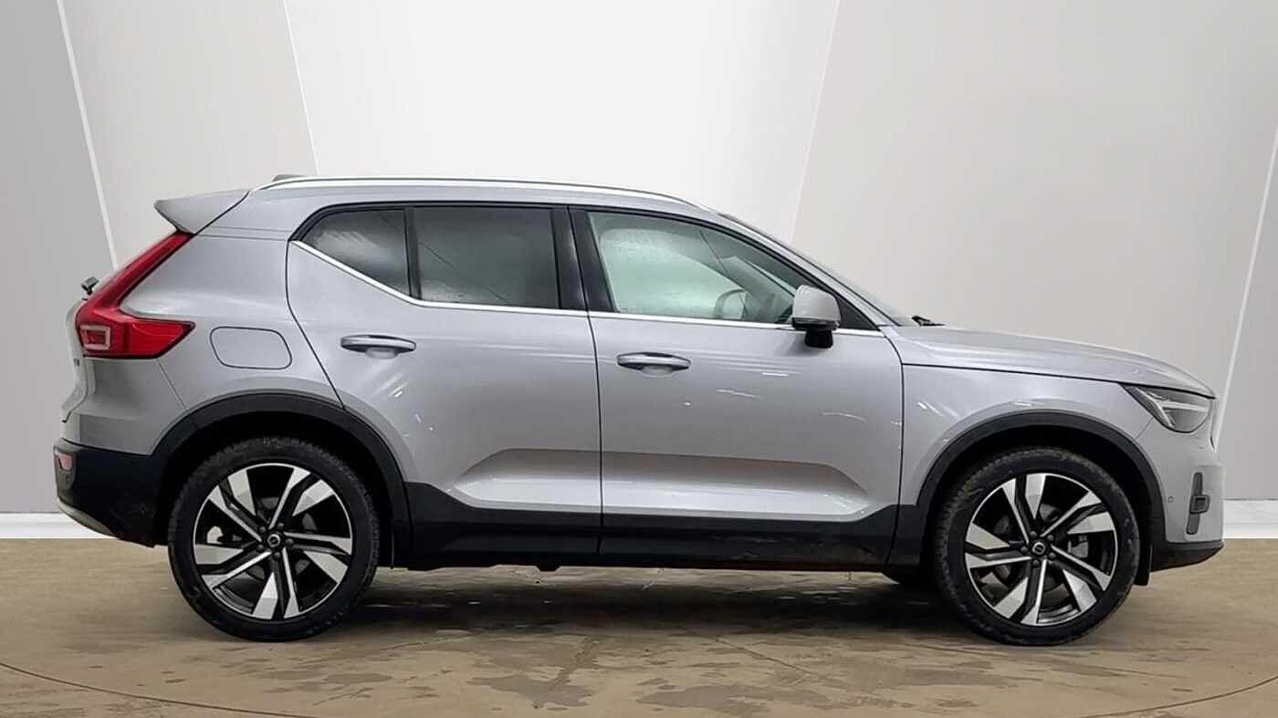 Used Volvo XC40 2025 for sale - 77598074: Photo 2