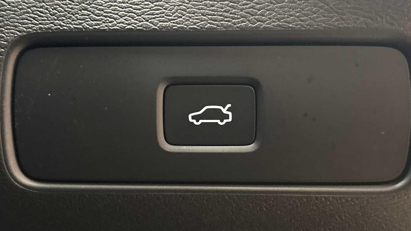 Used Volvo XC40 2025 for sale - 77598074: Photo 30