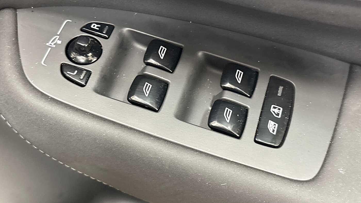 Used Volvo XC90 2025 for sale - 77039978: Photo 25