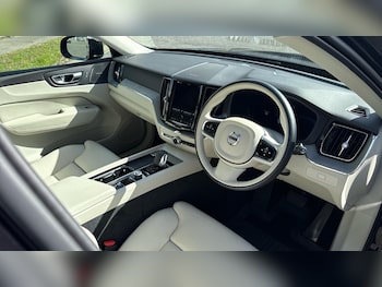 Used Volvo XC60 2024 for sale - 78057719: Photo