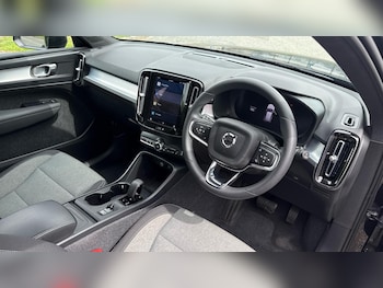Used Volvo XC40 2023 for sale - 78759422: Photo