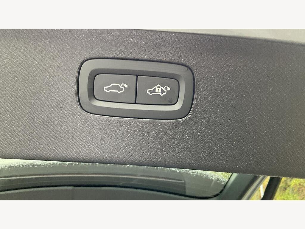 Used Volvo XC90 2025 for sale - 76991713: Photo 10