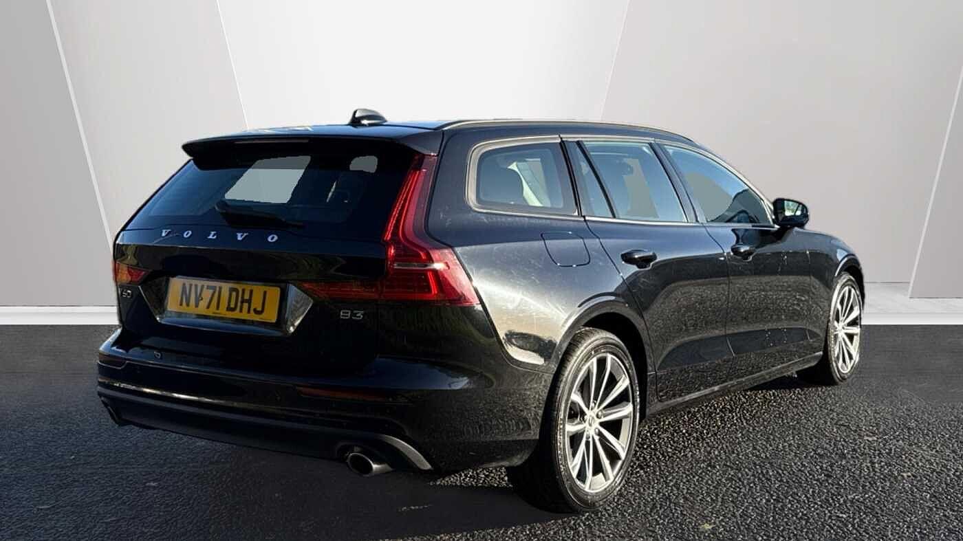 Used Volvo V60 2021 for sale - 76714420: Photo 2